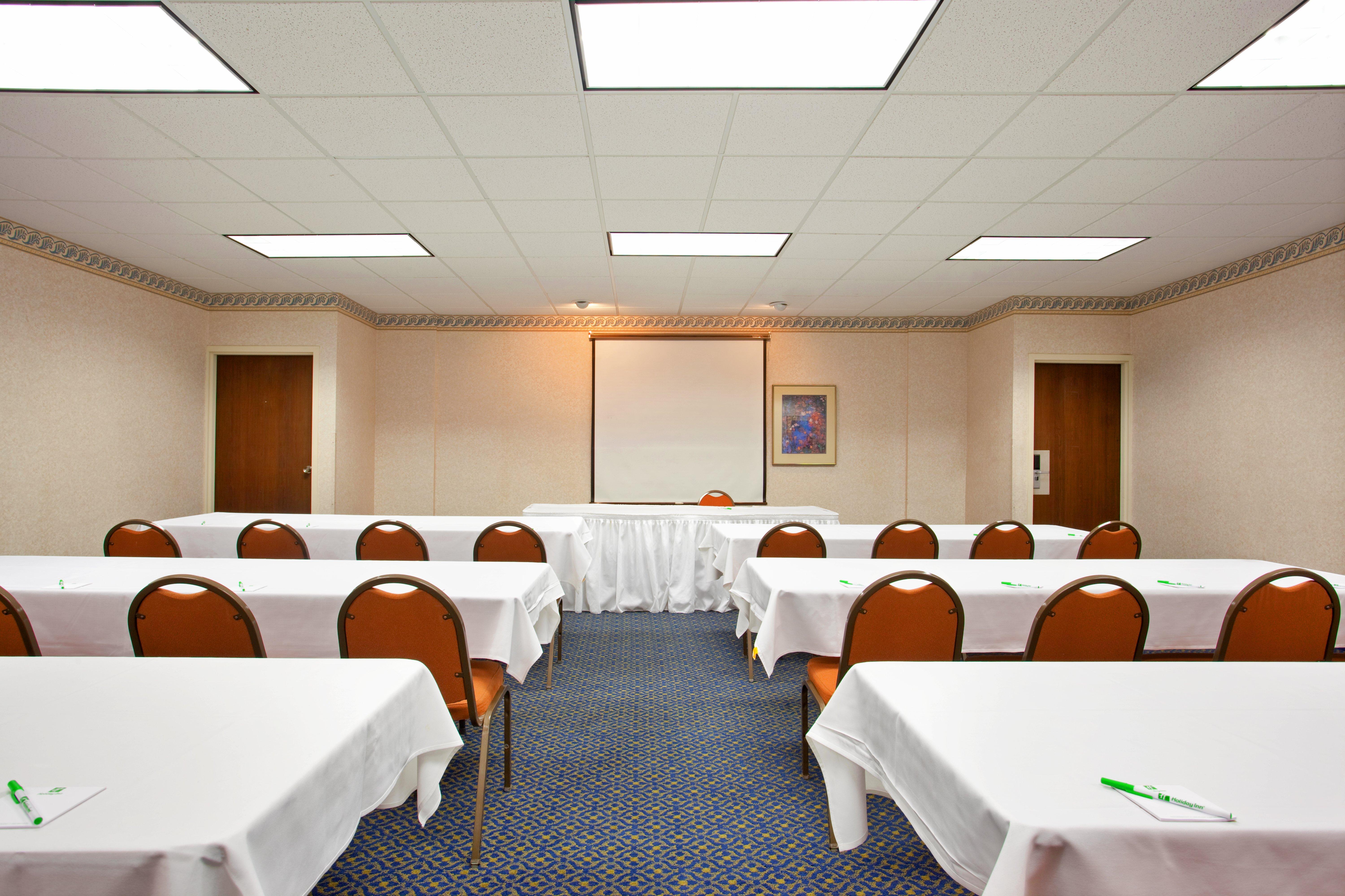 Holiday Inn Rockford By Ihg Ngoại thất bức ảnh